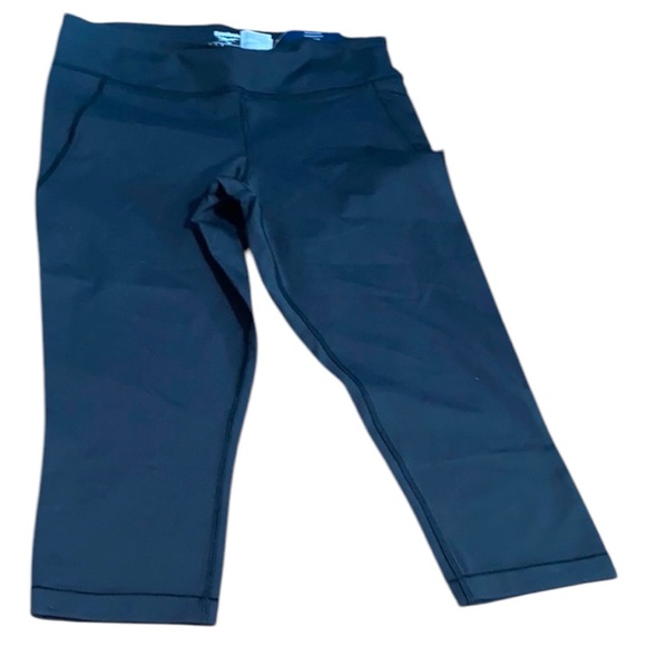 Reebok Other - Reebok Black lux 3/4 tight leggings size 1X